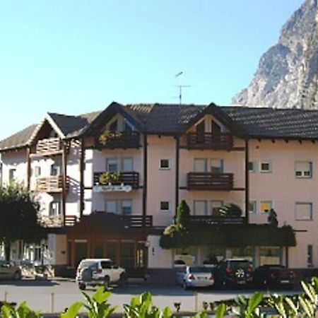 Hotel Ideal Sarche di Calavino Exterior photo